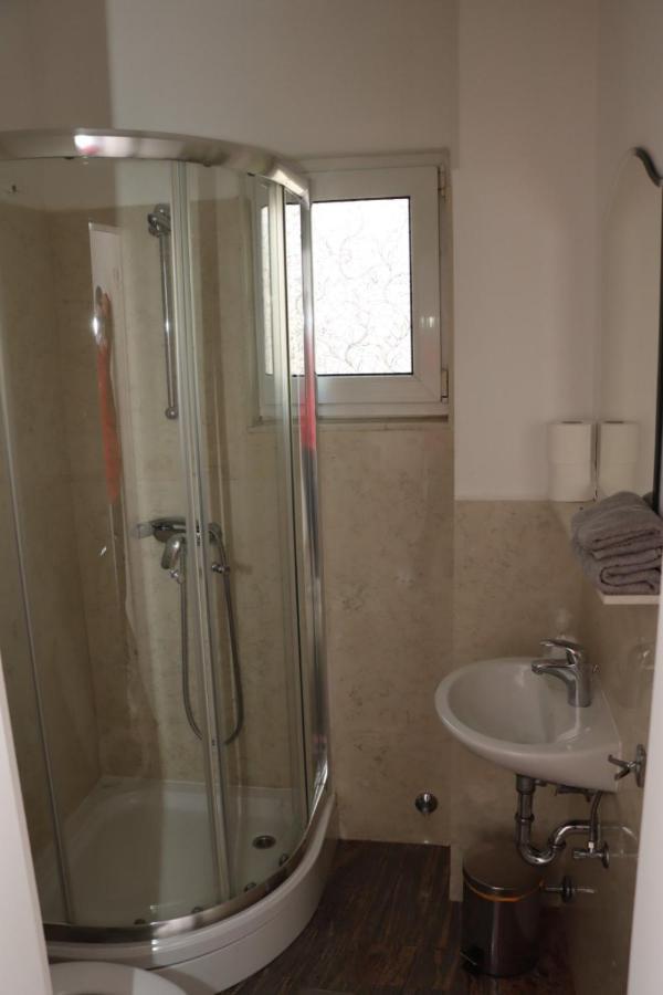 Rooms & Apartment Jozic Prozor Esterno foto