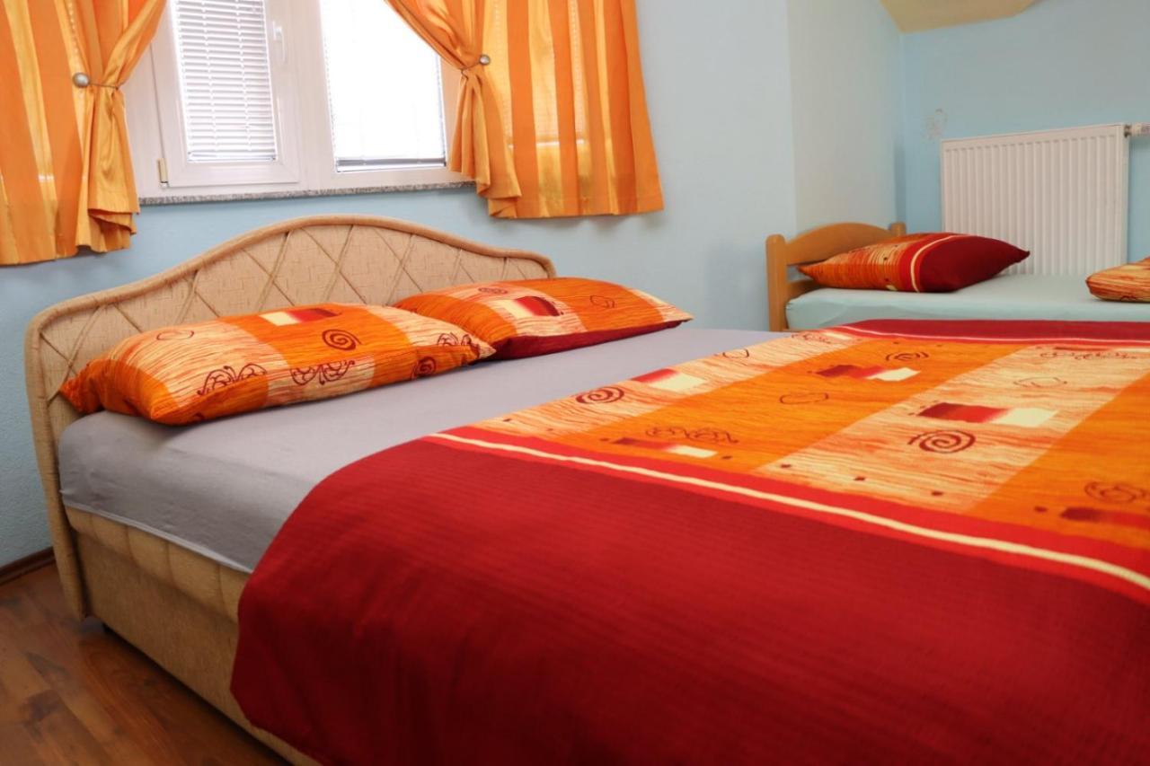Rooms & Apartment Jozic Prozor Esterno foto